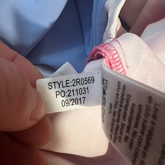 Vineyard Vines | 17 Inch Printed Whale Tail Skort Pink Blue Golf Sz 2 #2R0569 - Picture 7 of 10